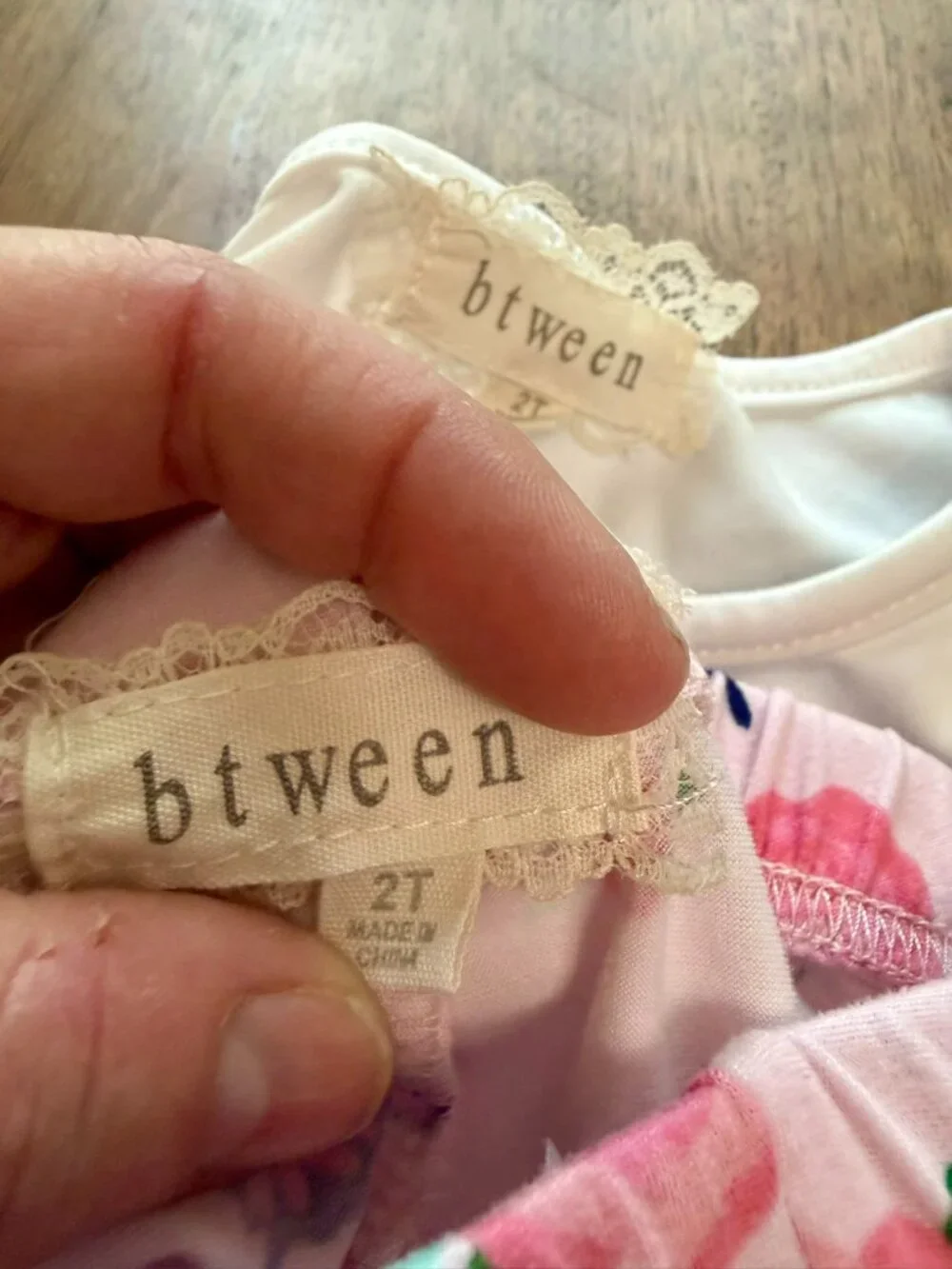 Girls White top w/ Pink Butterfly & Pink Butterfly Print Leggings Set Size 2T - Picture 7 of 7